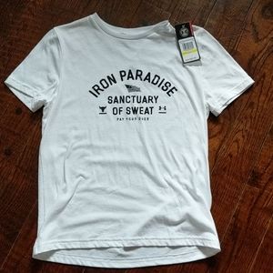 Youth Under Armour t-shirt size medium